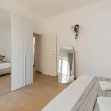 Aeterna Nomentana House Rome