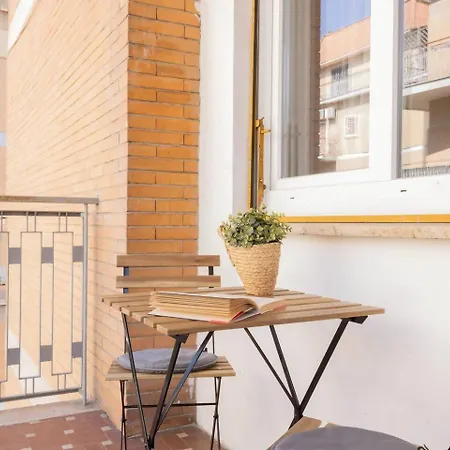 Aeterna Nomentana House * Rome